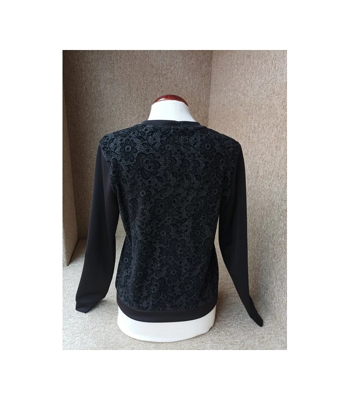 CHAQUETA DE MUJER CON CREMALLERA COLOR NEGRO